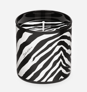 Lychee & Mulberry scented candle by Dolce&Gabbana, from the DNA collection