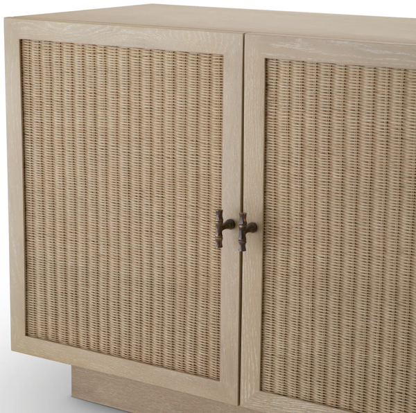 Borchard chest of drawers by Eichholtz