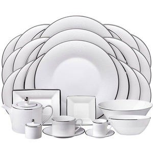Talerz obiadowy Roberto Cavalli Home, z kolekcji Lizzard (Platin)