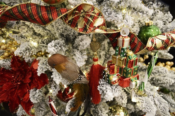 Christmas ornament-candle with clip