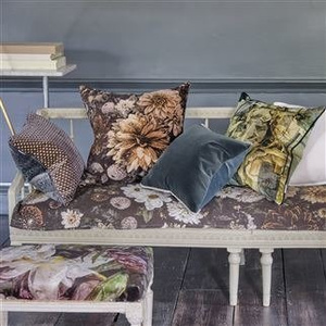 Poduszka dekoracyjna Designers Guild Dahlia Noir Slate 