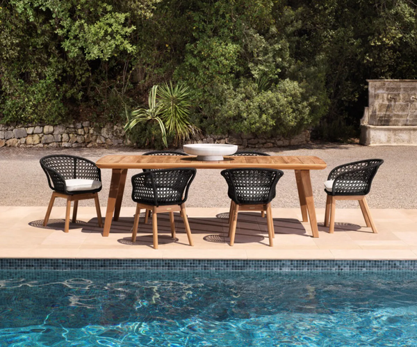 Stół ogrodowy Glover marki Eichholtz