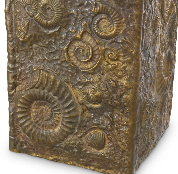 Kamari table lamp by Eichholtz