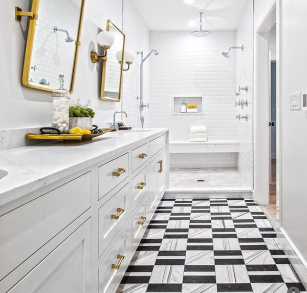 Kinkiet Ian K. Fowler Bistro