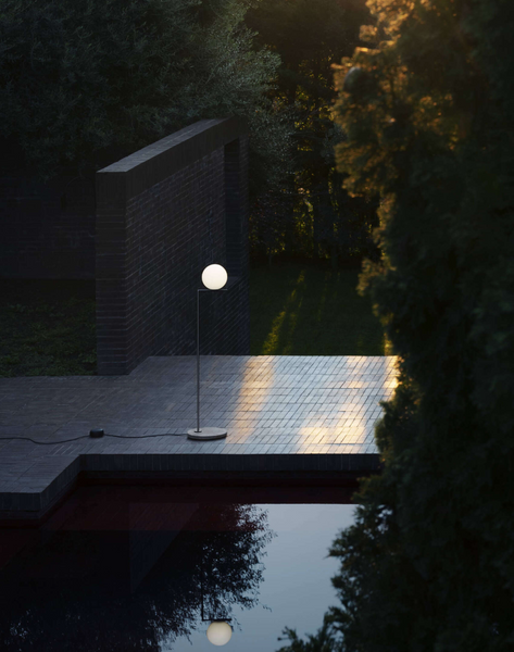 IC Lights Floor 1 garden lamp by Flos
