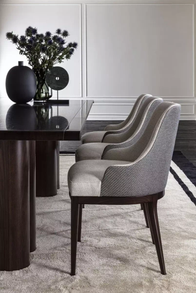 Galimberti chair by Nino Adele