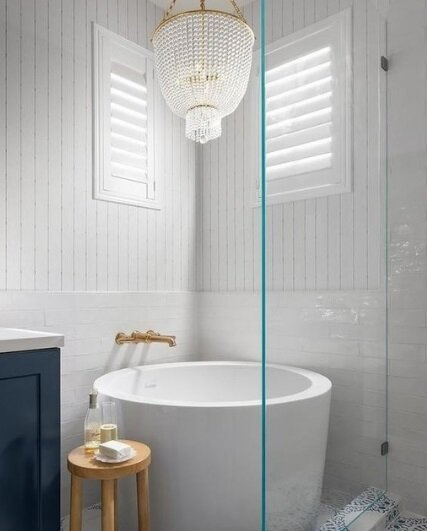 Aerin Jacqueline chandelier by Visual Comfort