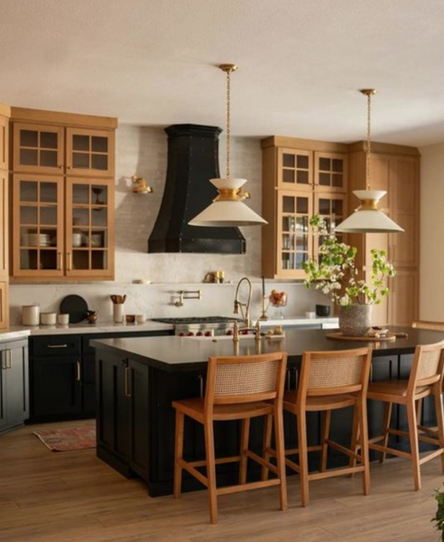 Wisiorek Alborg projektu Chapman & Myers marki Visual Comfort