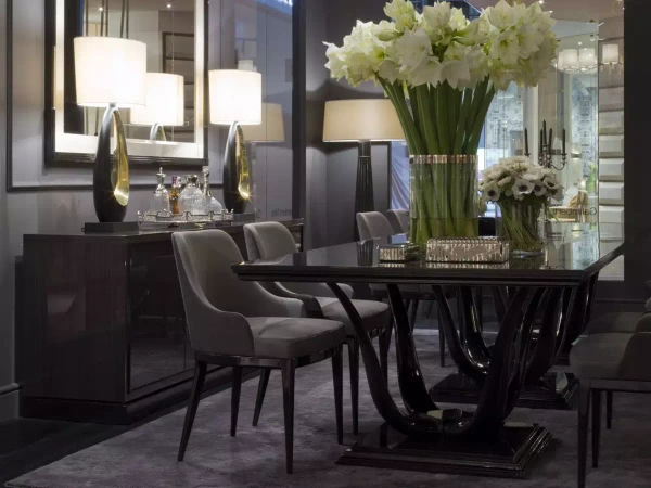 Galimberti chair by Nino Adele