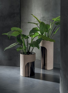 Harper Cachepot garden planter by Longhi