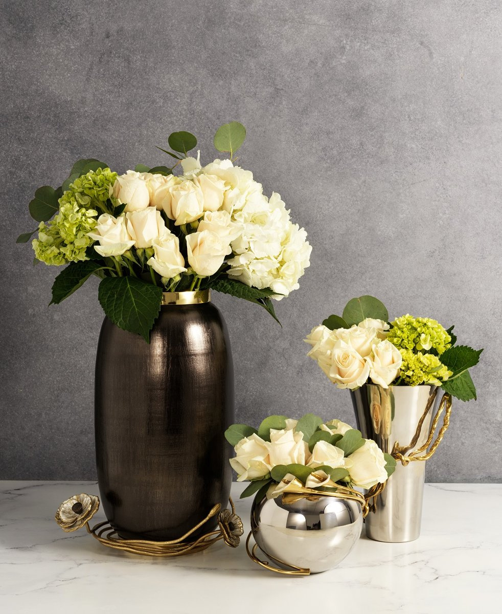 Michael Aram vase, from the Calla Lily Midnight collection