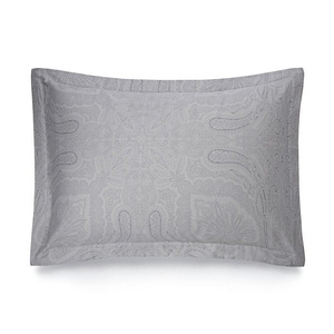 Ralph Lauren Home pillowcase, from the Doncaster collection (Soft Silver)