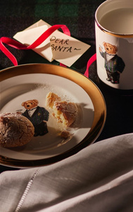 Ralph Lauren Home dessert plate, from the Thompson collection