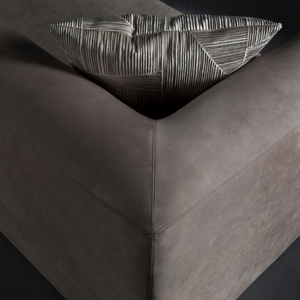 Nip sofa by Longhi
