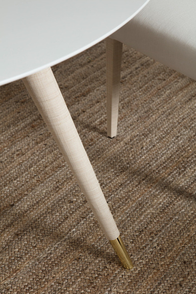 Stół Dom Edizioni Cupertino