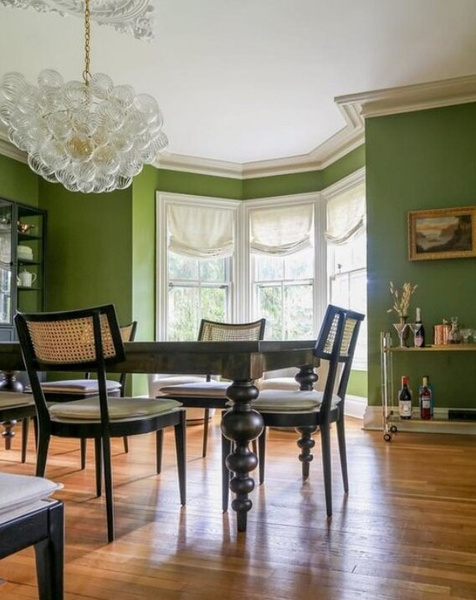 Julie Neill Waist Large chandelier