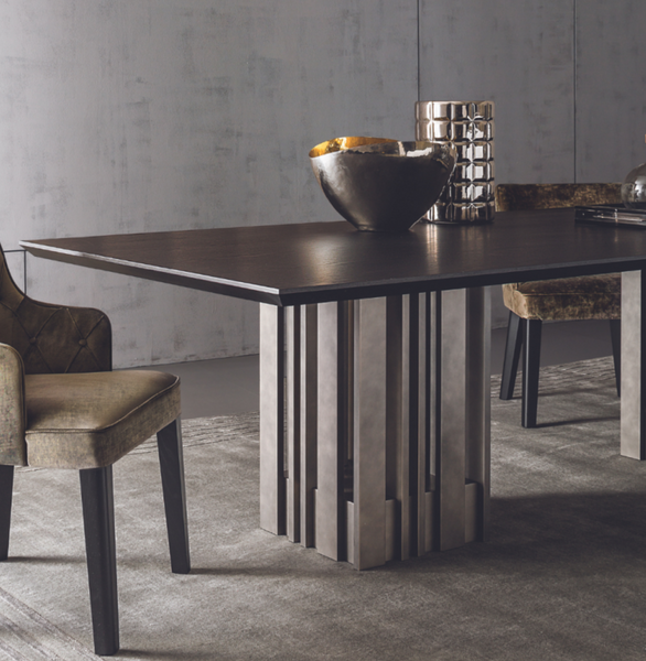 Empire table by Casamilano