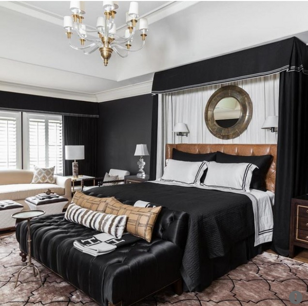 Thomas O'Brien Vivian Large Chandelier