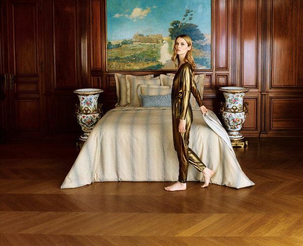 Yves Delorme comforter cover, from the Ecrit de loin collection