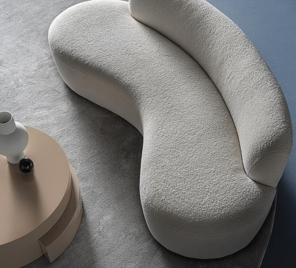 Curvy Mono sofa by Casamilano