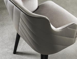 Royale Quilt chair by Casamilano