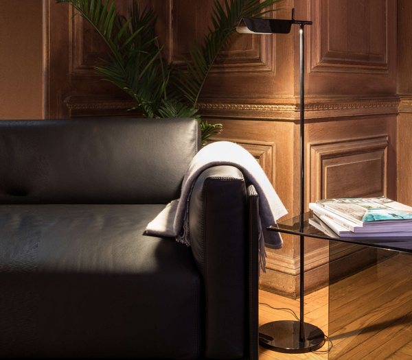Tab floor lamp by Flos