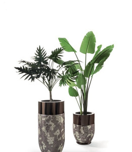 Longhi Godwin garden pot