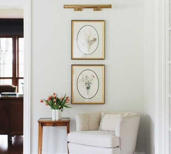 Wall lamp Chapman & Myers Cabinet Maker's Picture (24") Visual Comfort brand