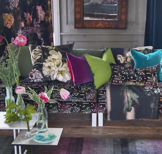 Designers Guild Delft Flower Noir decorative pillow