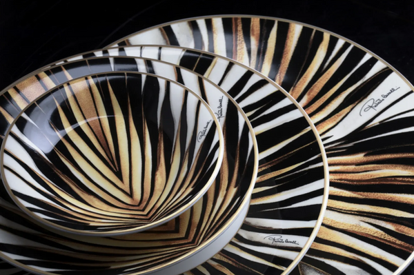 Roberto Cavalli Home soup tureen, from the Ray of Gold collection