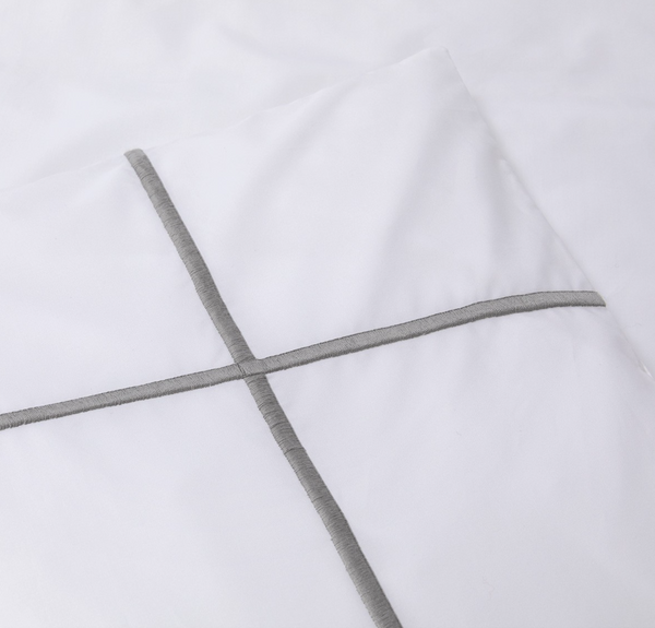 Yves Delorme comforter cover, from the Athena (Platine) collection