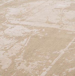 Akhtihotep rug by Eichholtz