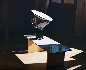 Lampa stołowa Taccia Small marki Flos