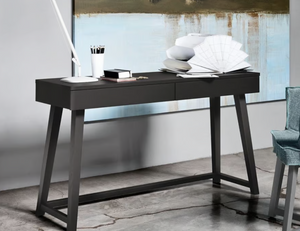 Gray 50 desk by Gervasoni 1882