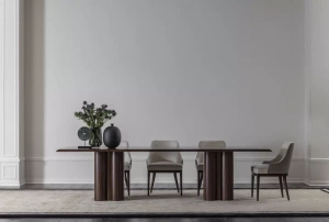 Galimberti chair by Nino Adele