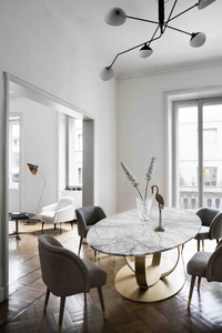 Table Dom Edizioni Andrew