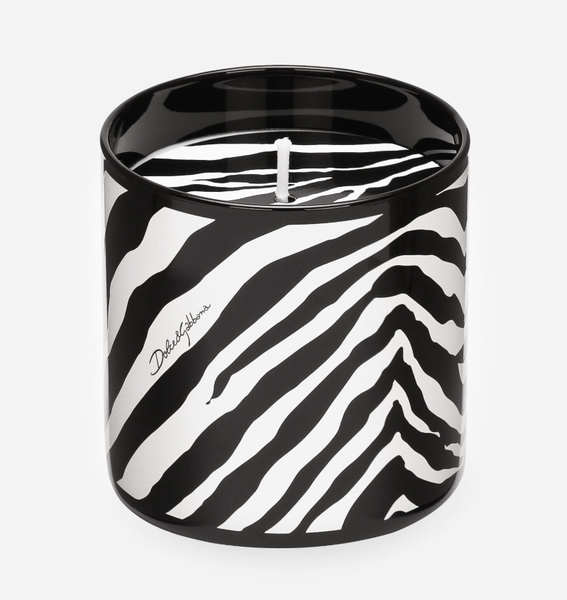 Lychee & Mulberry scented candle by Dolce&Gabbana, from the DNA collection