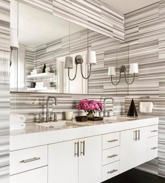 Kinkiet Reed projektu Thomas O'Brien