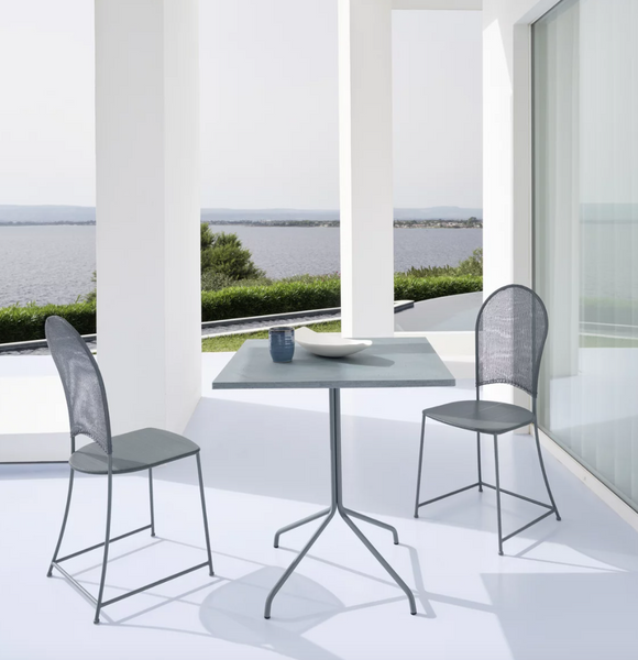 Brise 33 table by Gervasoni 1882