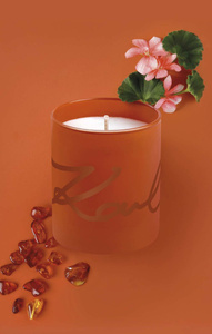 Karl Lagerfeld Essence D'Ambre scented candle