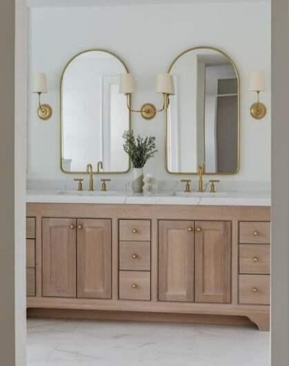 Thomas O'Brien Vendome wall lamp