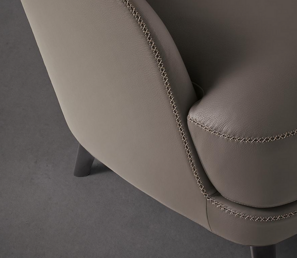 Liz armchair by Casamilano