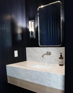 Kinkiet Sean Lavin Linger