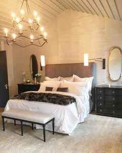 Aerin Frankfort Articulating wall lamp