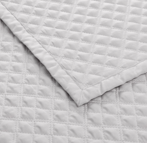 Narzuta Ralph Lauren Home, z kolekcji Argyle (Platinium)