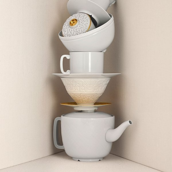 Set of two L'Objet tea cups, from the Soie Tressée (Gold) collection