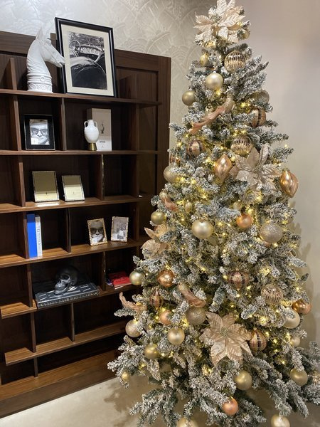 Deluxe Christmas Tree 240 cm - LED 700