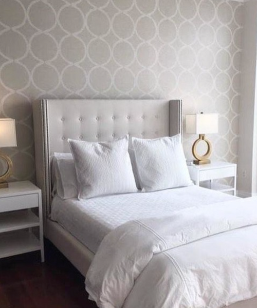 The E.F. Chapman Ring table lamp