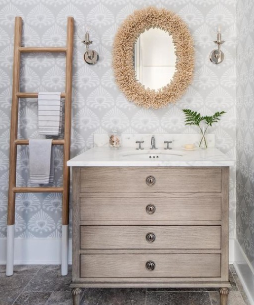 Kinkiet Ian K. Fowler Bistro