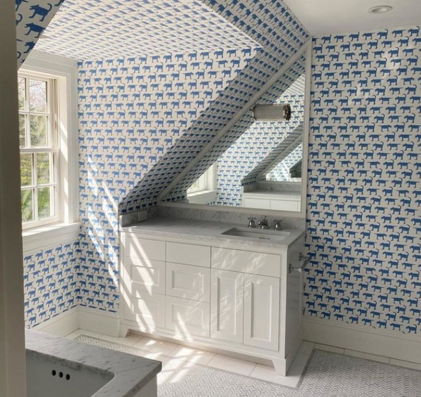 Thomas O'Brien Dresser wall lamp